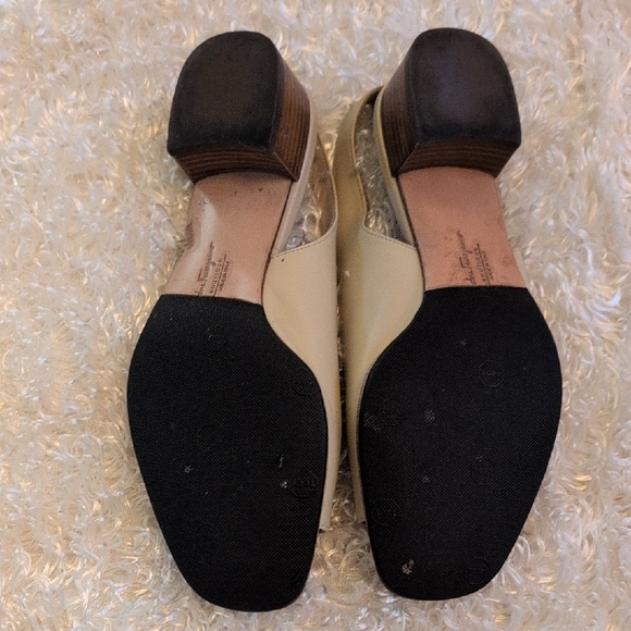 Salvatore Ferragamo Women's Cream Peep-Toe Shoes - Picture 5 of 8